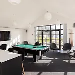 Borre Knob Fjordhotel 住宿加早餐酒店 尤尔斯明讷