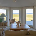 Bed & Breakfast Borre Knob Fjordhotel 4*