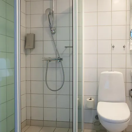 Borre Knob Fjordhotel 住宿加早餐酒店 尤尔斯明讷