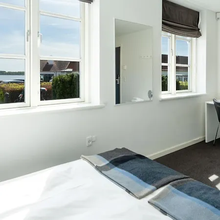 Borre Knob Fjordhotel فندق مبيت وإفطار جويلسميندي