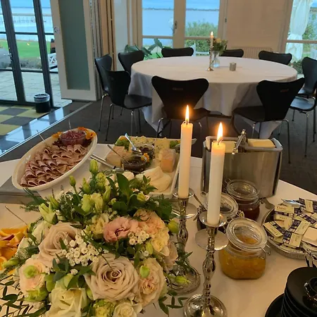 فندق مبيت وإفطار Borre Knob Fjordhotel