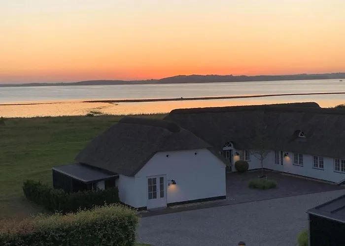 Bed & Breakfast Borre Knob Fjordhotel