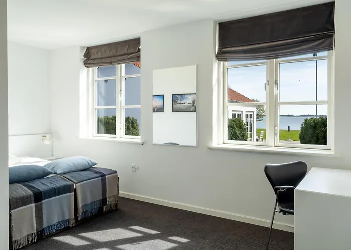 Borre Knob Fjordhotel 3*